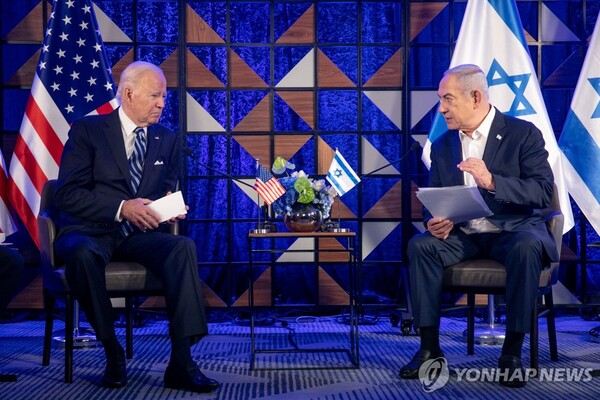 이스라엘서 네타냐후와 회담하는 바이든. (출처: 연합뉴스)