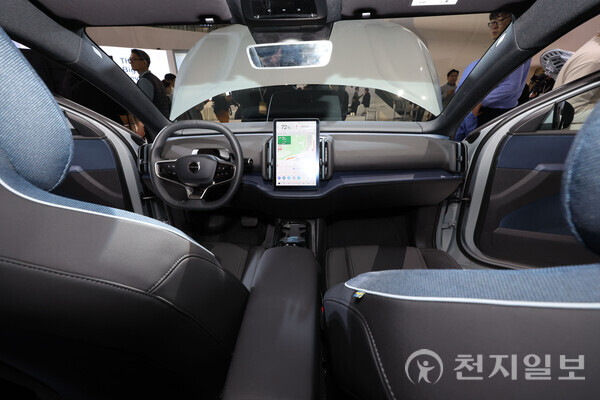 [천지일보=남승우 기자] 28일 서울 중구 동대문디자인플라자에서 ‘Volvo EX30 국내 최초 공개 미디어 이벤트’가 진행됐다. 사진은 EX30의 내부 모습. ⓒ천지일보 2023.11.28.