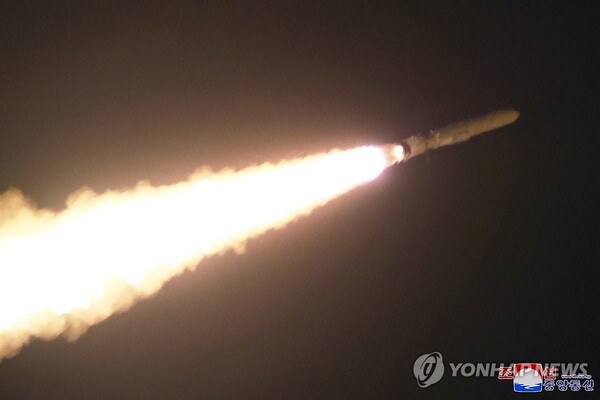 (평양 조선중앙통신=연합뉴스) 북한이 지난 24일 신형전략순항미사일 '불화살-3-31'형 첫 시험발사를 진행했다고 조선중앙통신이 25일 보도했다. 2024.1.25
