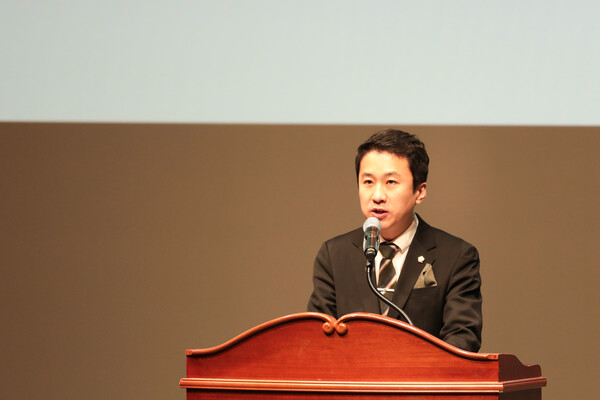 송바우나 의장이 참석 의원들을 대표해 격려사를 하고 있다. (제공: 안산시의회) ⓒ천지일보 2024.02.08.