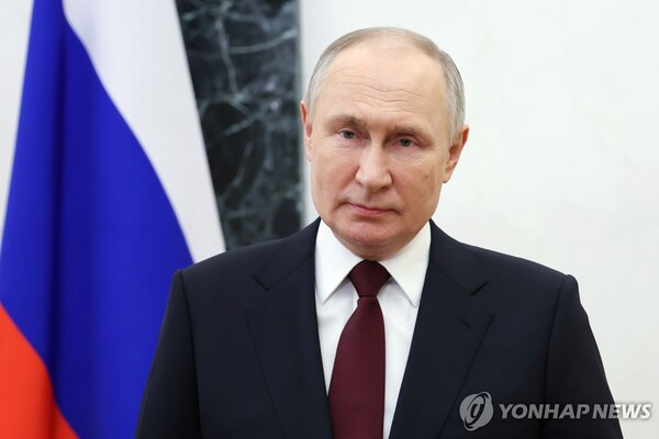 조국 수호자의 날 연설하는 푸틴 대통령. (출처: 연합뉴스)