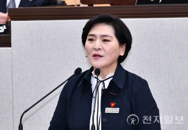박성미(더불어민주당, 돌산·남면·삼산) 전남 여수시의회 의원. (제공: 여수시의회) ⓒ천지일보 2024.03.21.