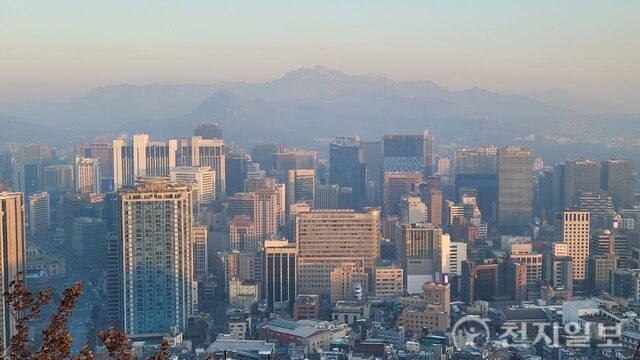 남산에서 바라본 서울 시내 빌딩 모습. ⓒ천지일보DB