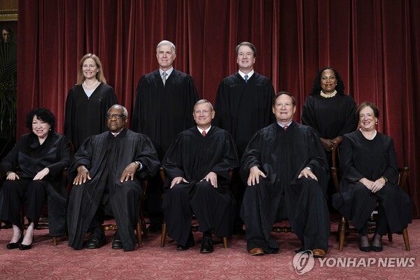미국 연방대법원 판사들 (출처: AP, 연합뉴스)