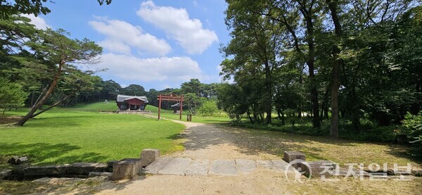 예릉은 철종과 철인왕후의 쌍릉이며 ‘국조상례보편’에 따른 조선의 마지막 왕릉이다. (제공: 이의준 왕릉답사가) ⓒ천지일보 2024.07.29.