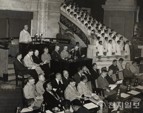 1948년 5월 31일 제헌국회 개원식에서 개회사를 하는 이승만 박사 ⓒ천지일보 2024.08.07.