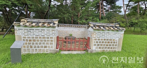 제정과 내부다. 제정은 산릉 제례에 사용할 물은 긷는 우물이다. 영월의 단종 장릉에도 ‘영천’이라는 제정이 있다. (제공: 이의준 왕릉답사가) ⓒ천지일보 2024.09.08.