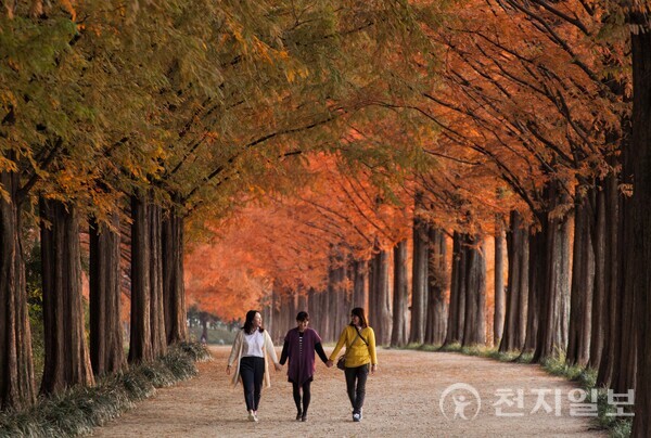 [Korean landmarks] “A Place Where Tranquil Scenery Resides ...