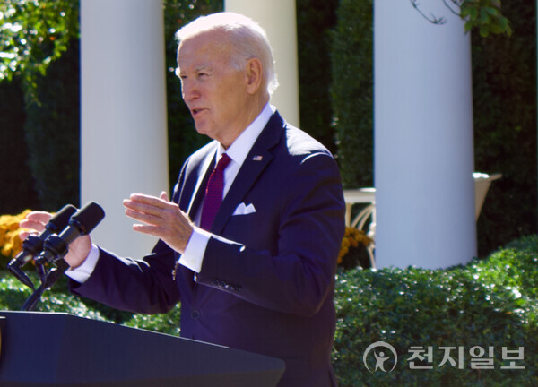 ⓒ천지일보 2024.10.15. President Joe Biden has said that Donald Trump should be given everything he needs for his security as if he were "a sitting president" in the final weeks of the 2024 presidential election campaign.