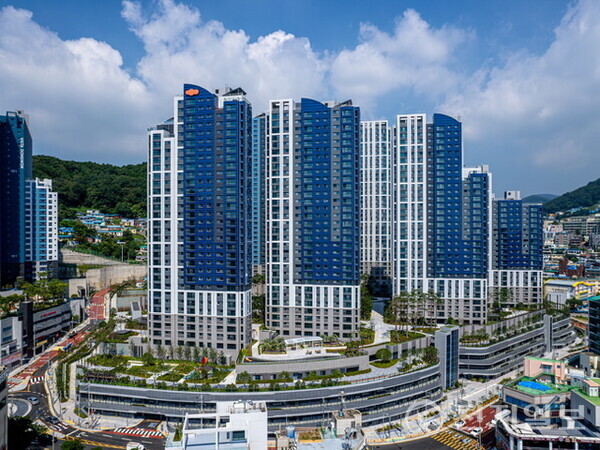 e편한세상 송도 더퍼스트비치 외관 전경. (제공: DL이앤씨) ⓒ천지일보 2024.11.14.