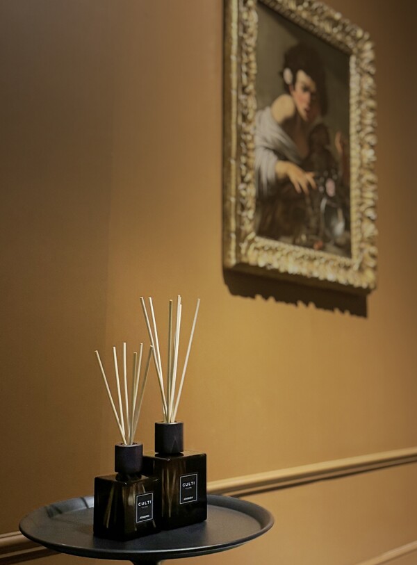 신세계인터 ‘쿨티’ 예술의전당 카라바조 전시회와 협업 이미지. (제공: 신세계인터내셔날)