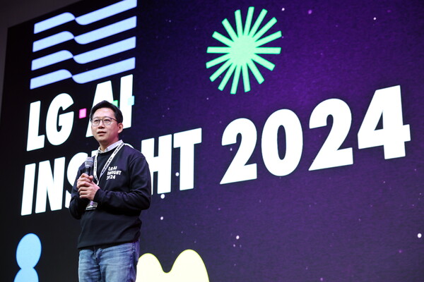 배경훈 LG AI연구원장이 지난달 열린 LG AI 인사이트(Insight) 2024에서 한 해 동안의 연구 성과를 발표하고 있다. (제공: LG) ⓒ천지일보 2024.12.09.