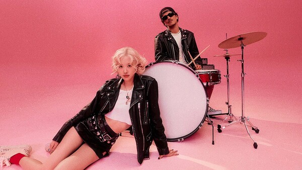 블랙핑크 로제와 브루노 마스. (출처: 더블랙레이블)