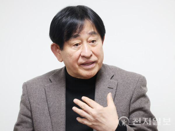 [천지일보=남승우 기자] 김경은 동명텔레콤 대표 겸 동작방송 동작중앙센터장이 최근 서울 용산구 천지일보 본사에서 인터뷰를 하고 있다. 김 대표는 단순한 이윤 추구를 넘어 기업과 지역사회가 함께 성장할 수 있도록 상생을 위한 ‘봉사’와 ‘나눔’을 실천하고 있다. ⓒ천지일보 2025.02.05.