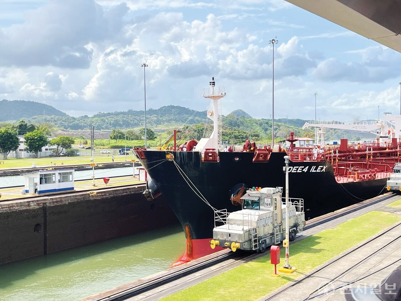 파나마 운하에 한 선박이 들어오고 있다. ⓒ천지일보 2025.02.04.