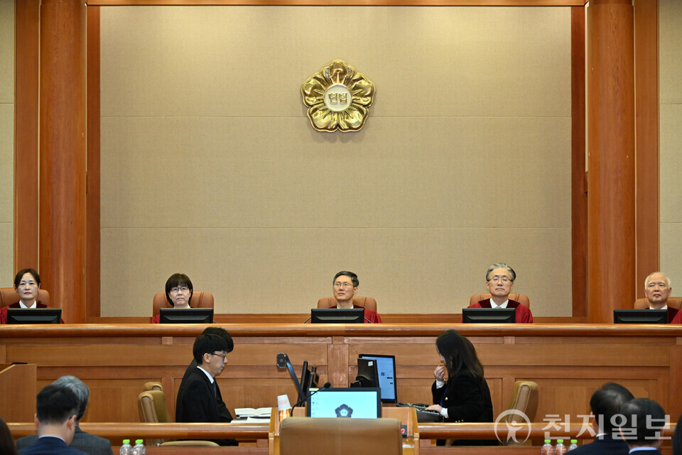 [천지일보=남승우 기자] 4일 서울 종로구 헌법재판소에서 윤석열 대통령에 대한 탄핵심판 5차 변론기일이 진행되고 있다. (사진공동취재단)ⓒ천지일보 2025.02.04.