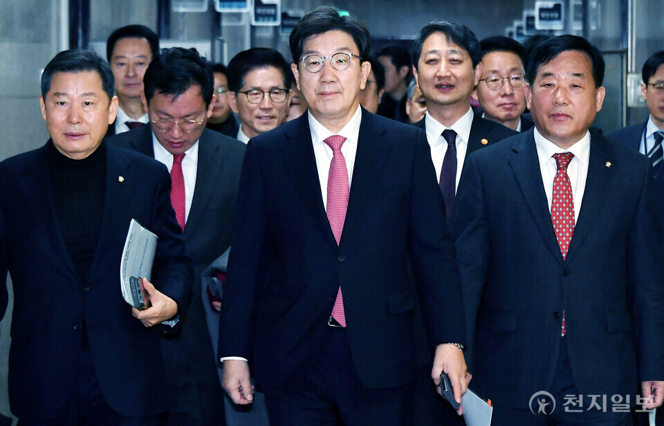 [천지일보=박준성 기자] 국민의힘 권성동 원내대표가 4일 서울 여의도 국회에서 열린 반도체특별법 주52시간제 특례 도입을 위한 당정협의회에 참석하고 있다. ⓒ천지일보 2025.02.04.