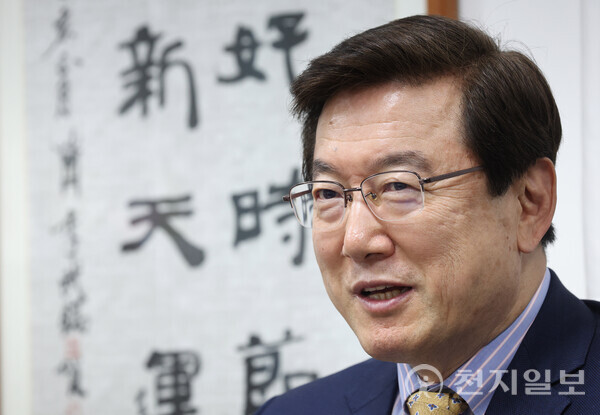 [천지일보=남승우 기자] 주영섭 서울대학교 공학전문대학원 특임교수가 천지일보와 인터뷰를 진행하고 있다. ⓒ천지일보 2025.02.25.