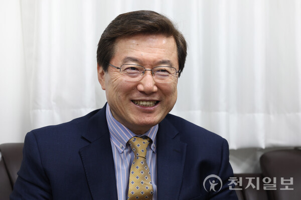 [천지일보=남승우 기자] 주영섭 서울대학교 공학전문대학원 특임교수가 천지일보와 인터뷰를 진행하고 있다. ⓒ천지일보 2025.02.25.