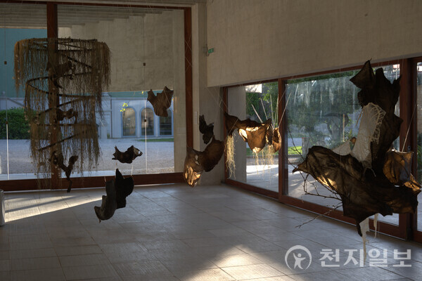 제 59회 베니스 비엔날레 사미 파빌리온 전시 전경. (출처: Photo Michael Miller OCA) ⓒ천지일보 2025.03.05.