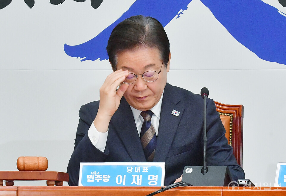 [천지일보=박준성 기자] 더불어민주당 이재명 대표가 10일 서울 여의도 국회에서 열린 최고위원회의에서 생각에 잠겨 있다.ⓒ천지일보 2025.03.10.