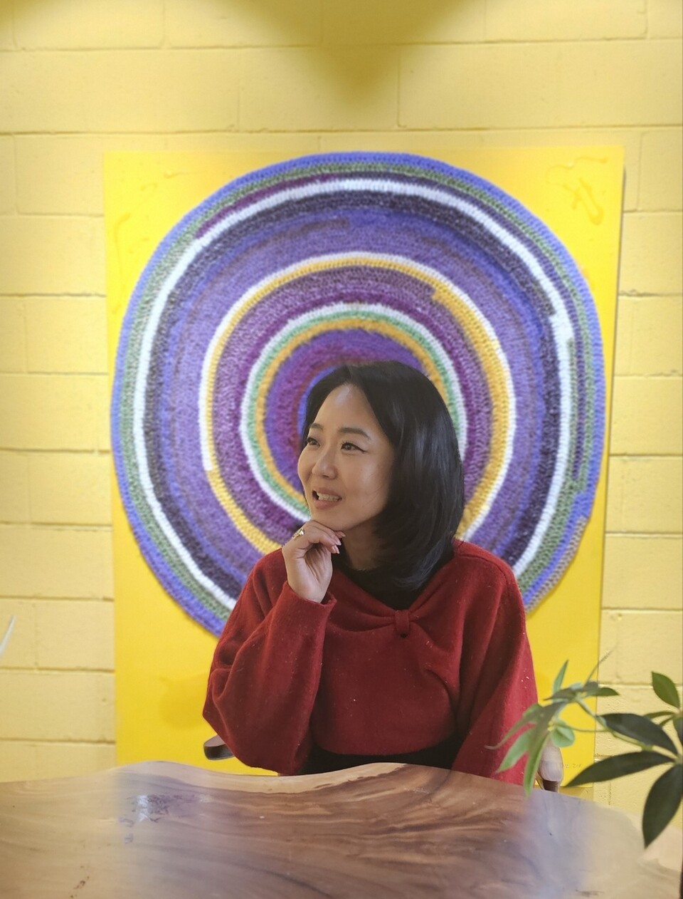 [천지일보=양효선 기자] ‘갤러리 고마루’ 개관식을 앞둔 박지윤 관장이 지난 1월 24일 본지와의 인터뷰를 하는 모습. ⓒ천지일보 2025.03.12.