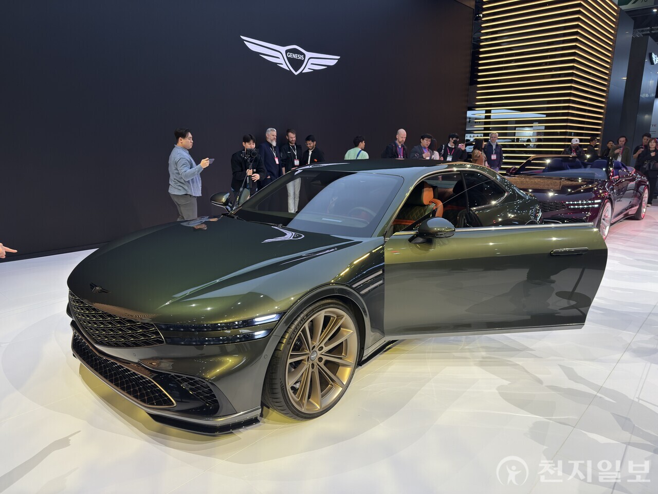 [천지일보=이우혁 기자] 제네시스가 3일 경기도 고양시 킨텍스에서 열린 ‘2025 서울모빌리티쇼’에서 브랜드 출범 10주년을 맞아 두 종의 플래그십 콘셉트카와 고성능 하이퍼카를 공개하며 새로운 럭셔리 모빌리티 비전을 제시했다. 사진은 이날 세계 최초로 공개된 ‘엑스 그란 쿠페(X Gran Coupe)’. ⓒ천지일보 2025.04.03.