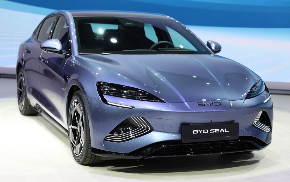 [천지일보=이재빈 기자] BYD(비야디)코리아가 3일 경기도 일산 킨텍스 제1 전시장에서 열린 2025 서울모빌리티쇼 미디어 데이에서 비야디 승용 브랜드의 두 번째 모델인 비야디 씰을 공개하고 사전예약을 실시한다. 사진은 비야디 씰. ⓒ천지일보 2025.04.03.