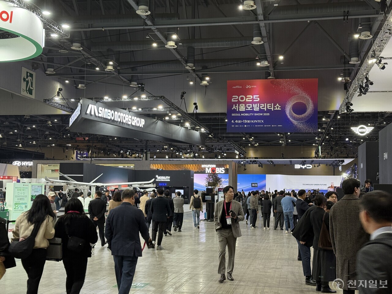 [천지일보=이우혁 기자] 국내 최대 모빌리티 산업 전시회인 ‘2025 서울모빌리티쇼’가 오는 4일 경기 고양 킨텍스 제1전시장에서 개막해 오는 13일까지 열린다. 올해로 30주년을 맞은 이번 전시회는 총 451개 기업과 기관이 참가해 역대 최대 규모로 치러진다. 사진은 서울모빌리티쇼 현장. ⓒ천지일보 2025.04.03.