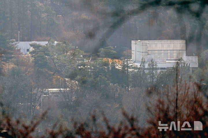 [서울=뉴시스] 6일 서울 용산구 한남동 대통령관저가 조용한 모습을 보이고 있다. 