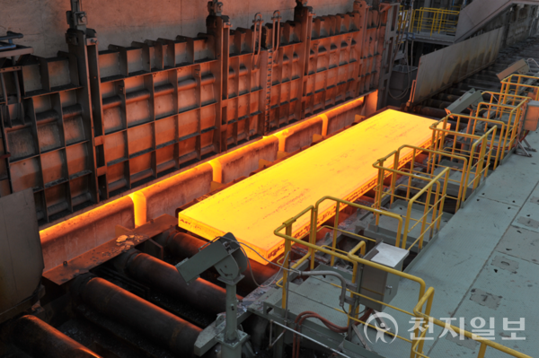 광양제철소 열연공장 내부 모습. (제공: 포스코) ⓒ천지일보 2025.04.25.