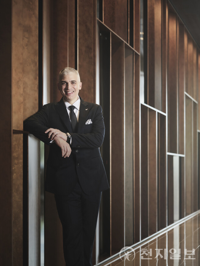 더글라스 아리자 져마리아 JW 메리어트 호텔 서울 신임 총지배인. (제공: JW 메리어트 호텔 서울) ⓒ천지일보 2025.07.18.