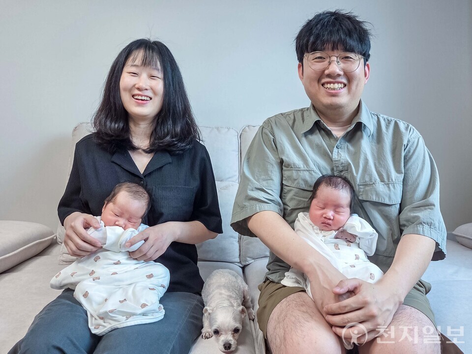 ‘육아동행지원금’ 수혜 가정. (제공: 아워홈) ⓒ천지일보 2025.07.30.