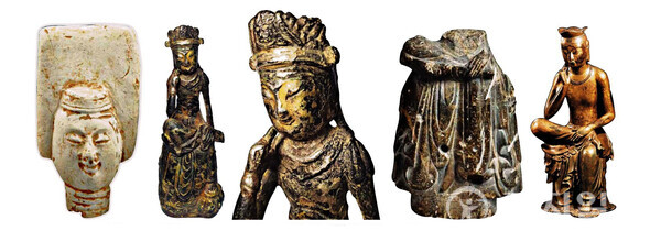 미소를 가득 머금은 새로운 백제 금동미륵반가사유상(왼쪽에서 두 번째, 세 번째)이 발견됐다. 백제의 미소라고 해도 지나침이 없을 것 같다. 크기는 높이 17㎝, 두고 2㎝, 견폭 4㎝, 대좌고 7.5㎝, 저경 6x6㎝ 로 소형이다. (왼쪽부터) 백제 정림사지 출토 토용 얼굴상, 부여 정림사지 출토 백제 토용의 상호를 닮은 새로 발견된 금동미륵보살반가사유상 전체 모습과 상호 클로즈업, 부여 부소산 출토 납석제 반가사유상, 국보로 지정된 금동미륵보살반가사유상. (제공: 이재준 고문, 국립중앙박물관) ⓒ천지일보 2025.09.22.