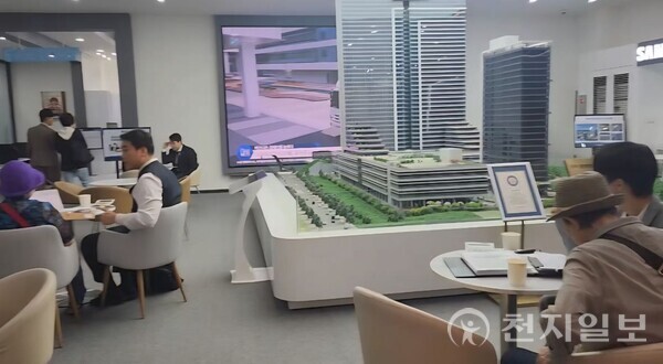  [천지일보 경기=이성애 기자]  강남 오션센터럴비즈 지식산업센터 분양하우스. ⓒ천지일보 2025.10.14.