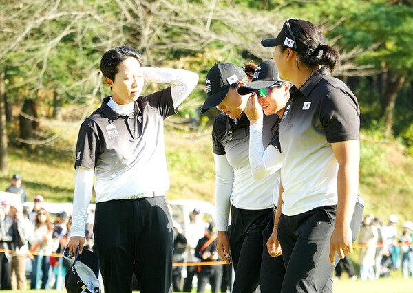 한국 선수들이 일본에 패한 뒤 아쉬워하고 있다. (왼쪽부터) 김효주, 고진영, 최혜진, 유해란. (출처:LPGA)