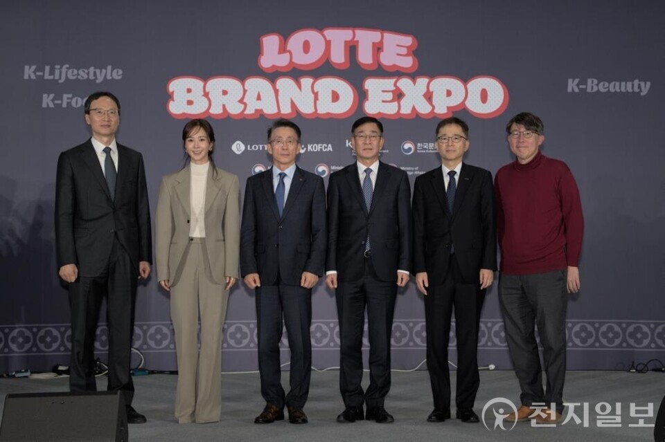 롯데홈쇼핑은 코트라와 함께 지난 23∼25일 오스트리아 빈에서 중소기업의 해외 판로 개척을 지원하는 '롯데 브랜드 엑스포 인 중앙유럽' 행사를 개최했다고 27일 밝혔다. (제공: 롯데홈쇼핑) ⓒ천지일보 2025.10.27.