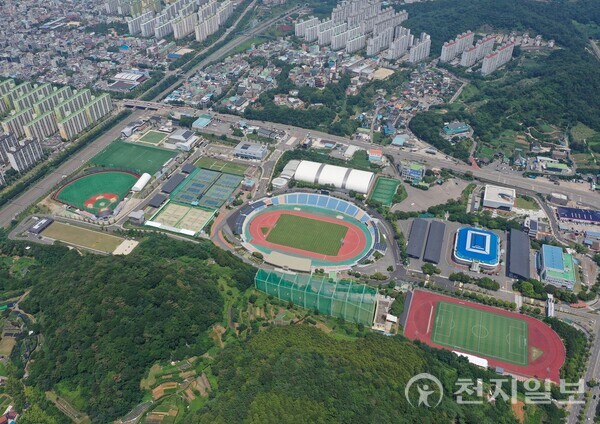 순천시 팔마종합운동장 모습. (제공: 순천시청) ⓒ천지일보 2025.11.04.