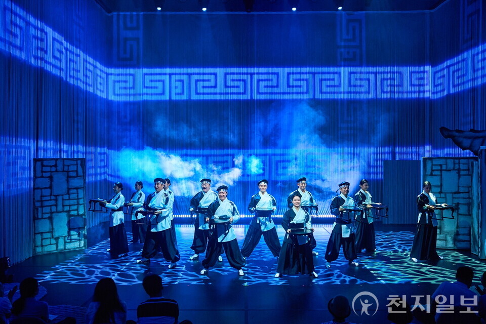 안동시립공연단의 창립 첫 작품 더 레시피가 전 회차 매진을 기록하며 지난 2일 성황리에 막을 내렸다. (제공: 안동시) ⓒ천지일보 2025.11.06.