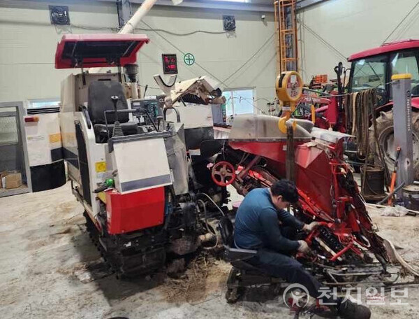 농업기계 수리 사진. (제공: 아산시) ⓒ천지일보 2025.11.07.
