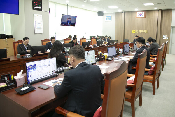 경기도의회 기획재정위원회가 5일간의 2025년도 행정사무감사를 마무리하며 재정·인구·북부 발전 등 도정 주요 현안 전반을 점검했다. (제공: 경기도의회) ⓒ천지일보 2025.11.17.