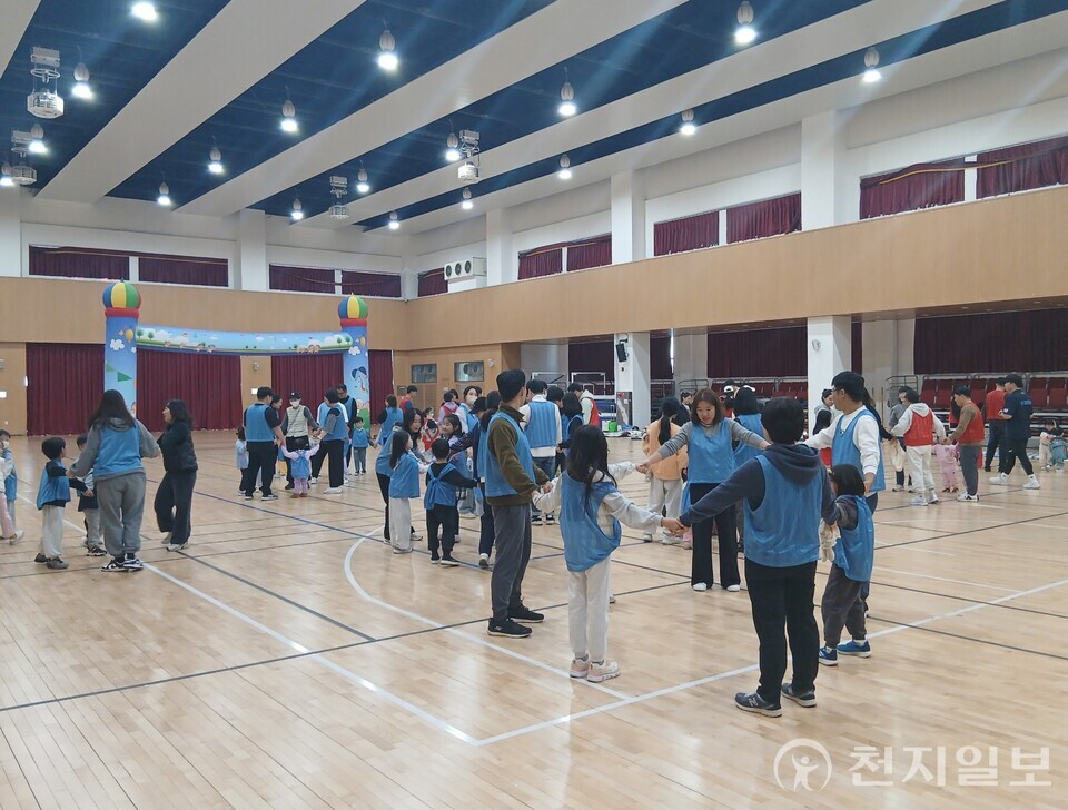 예천군이 관내 고등학생들을 대상으로 미국 현지 글로벌 리더십 프로그램을 진행한다. (제공: 예천군) ⓒ천지일보 2025.11.17.