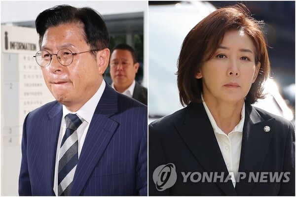 자유와혁신 황교안 대표(왼쪽)와 국민의힘 나경원 의원이 15일 서울 양천구 서울남부지방법원에서 열린 '국회 패스트트랙(신속처리안건) 충돌 사건' 1심 결심 공판에 출석하고 있다. 2025.9.15 (출처: 연합뉴스)