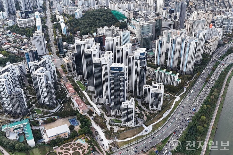 청담 르엘 전경. (제공: 롯데건설) ⓒ천지일보 2025.11.20.
