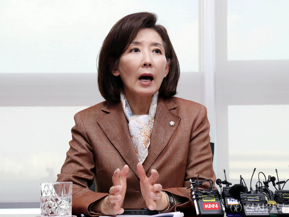 [천지일보=박준성 기자] 국민의힘 나경원 위원이 20일 오후 서울 여의도 국회 의원회관 나경원의원실에서 패스트트랙 선고 관련해 긴급 기자회견을 하고 있다. ⓒ천지일보 2025.11.20.
