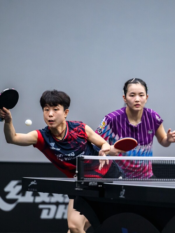 여자복식에 나선 주천희(왼쪽)와 김나영 (출처:WTT 인스타그램)