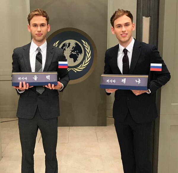 러시아 출신의 쌍둥이 외국인 저자 ‘Oleg Smagin & Evgenii Smagin’. (제공: 와이앤북스)