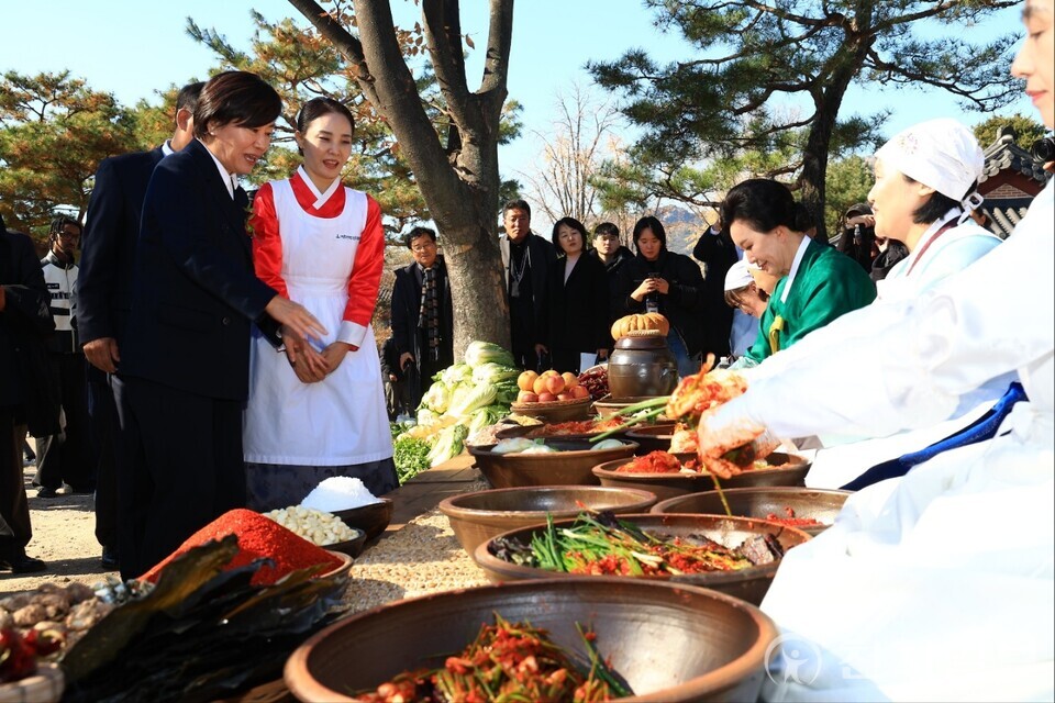농림축산식품부(장관 송미령)가 ‘김치의 날(11월 22일)’을 맞아 지난 21일 오전 서울 종로구에 있는 국립민속박물관에서 ‘제6회 김치의 날’ 기념식을 개최했다. (제공: 농식품부) ⓒ천지일보 2025.11.22.