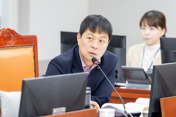 유영일 경기도의회 도시환경위원회 부위원장. (제공: 경기도의회) ⓒ천지일보 2025.11.23.