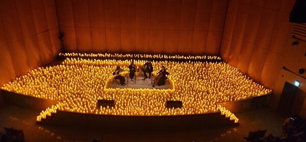 경기도교육청이 지난 22일 남부청사 대강당에서 경기교육가족과 함께하는 ‘캔들라이트 콘서트’를 개최하고 있다. (제공: 경기도교육청) ⓒ천지일보 2025.11.23.